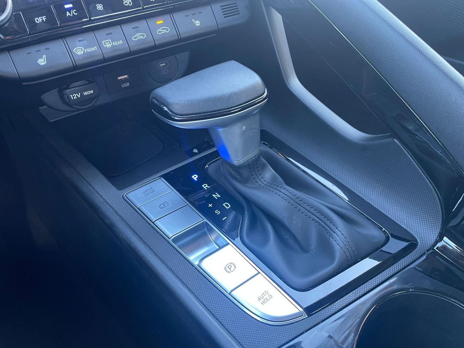 Used 2025 Hyundai Elantra SEL image 43