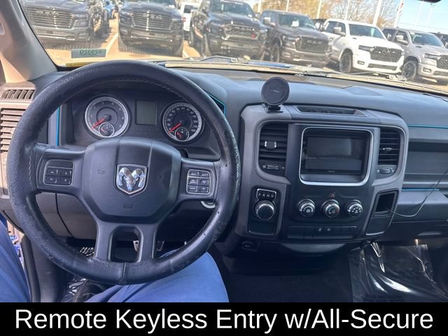 Used 2016 RAM 1500 Express RWD image 11