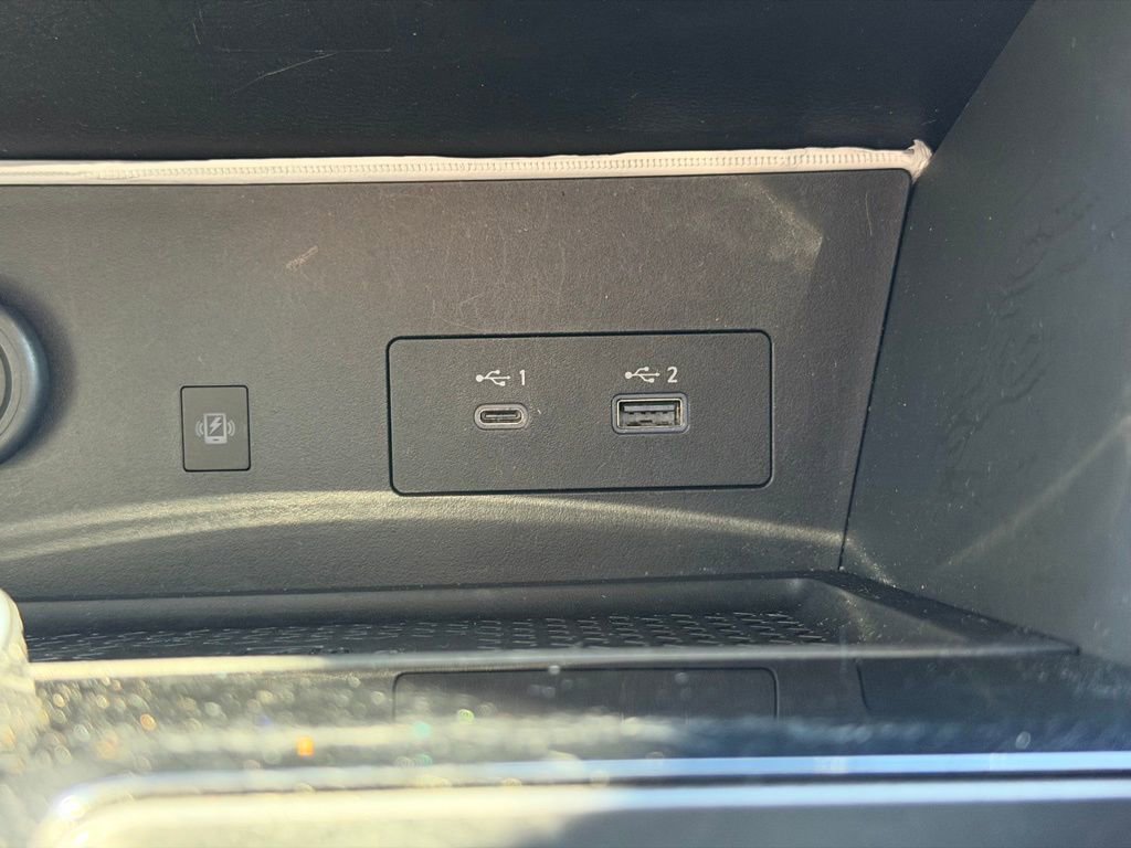 Used 2025 Nissan Pathfinder Platinum image 41