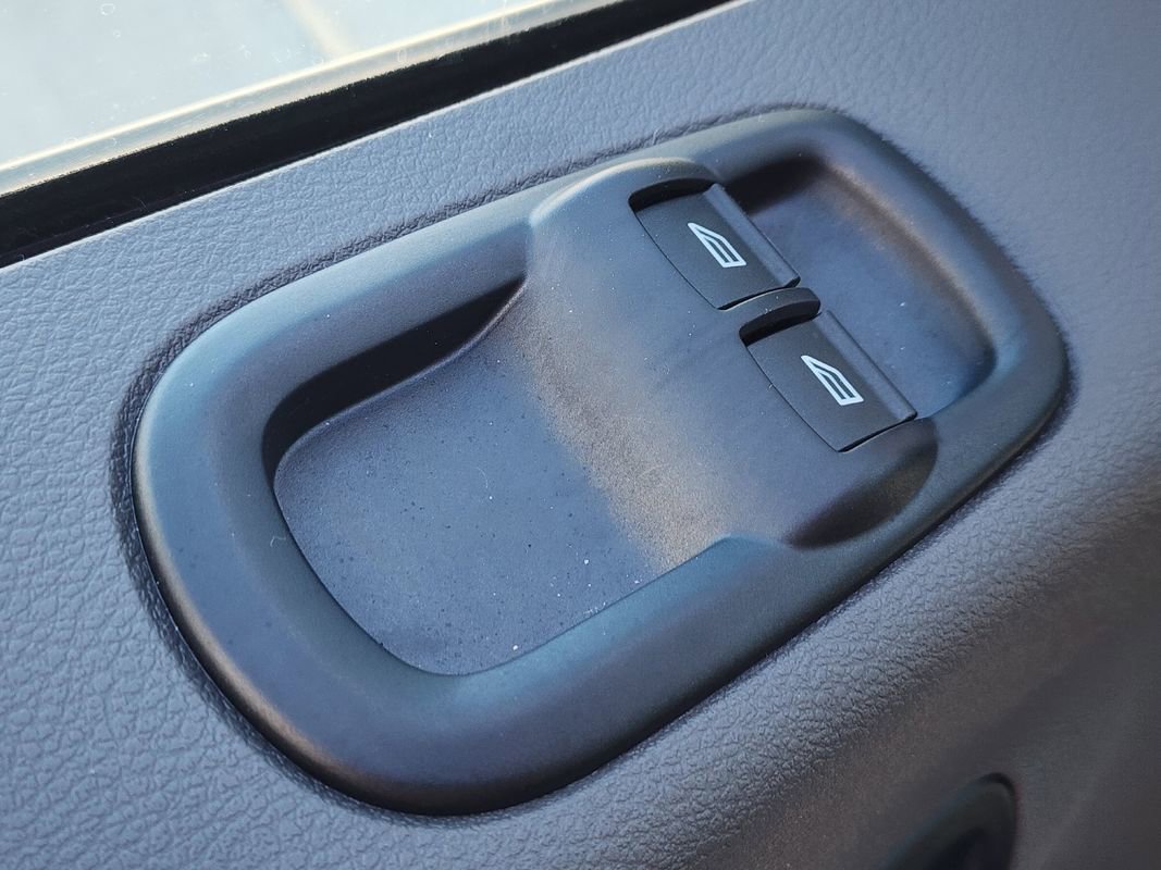 Used 2025 Ford Transit 350 XL image 19