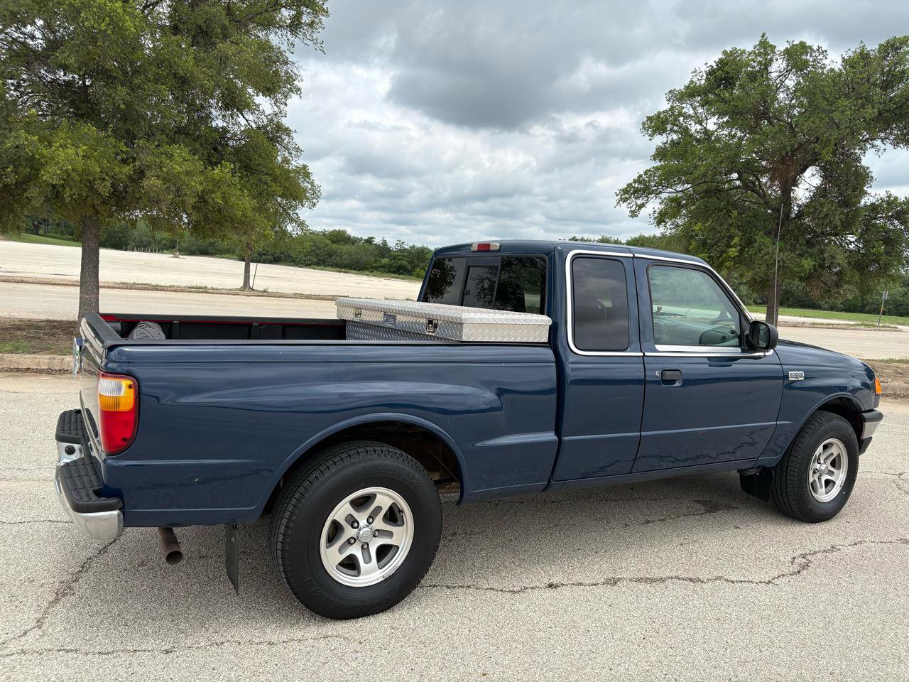 Used 2001 MAZDA B-Series Pickup 2WD Cab Plus B3000 image 37