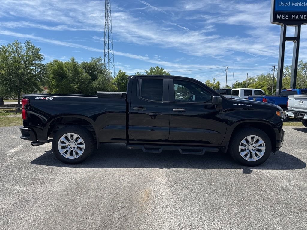 Used 2019 Chevrolet Silverado 1500 Custom w/ Custom Value Package image 3