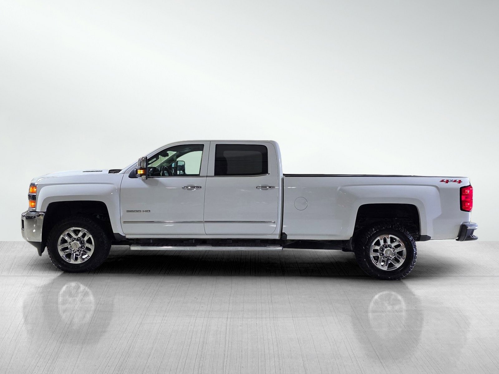 Used 2018 Chevrolet Silverado 3500 LTZ w/ Duramax Plus Package image 4