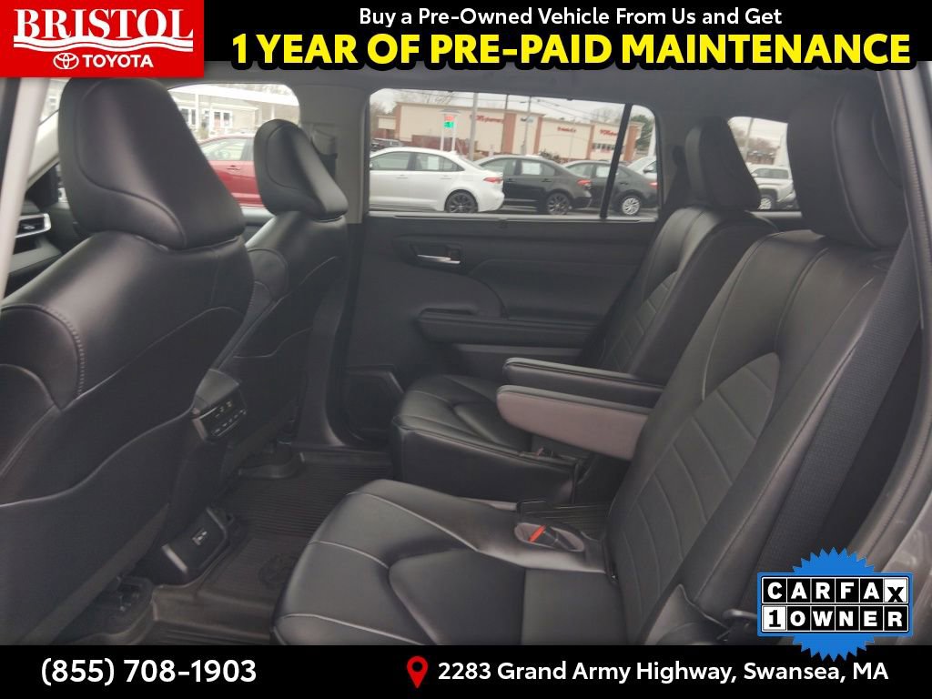 Used 2023 Toyota Highlander AWD image 19