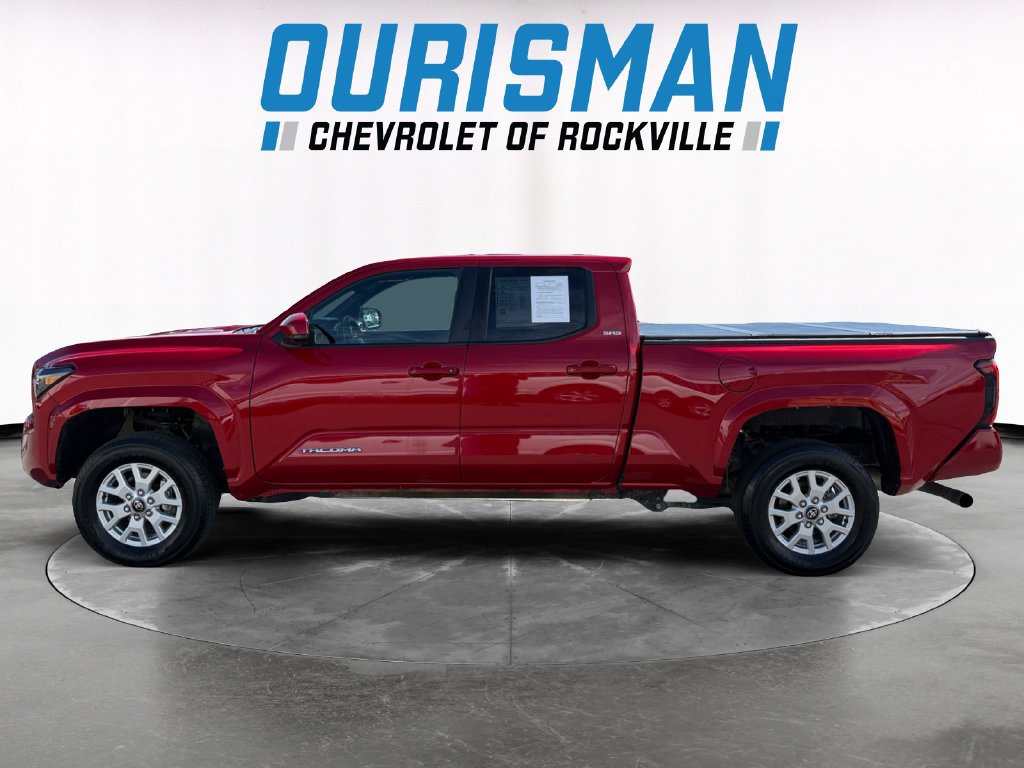 Used 2025 Toyota Tacoma SR5 AWD/4WD image 3