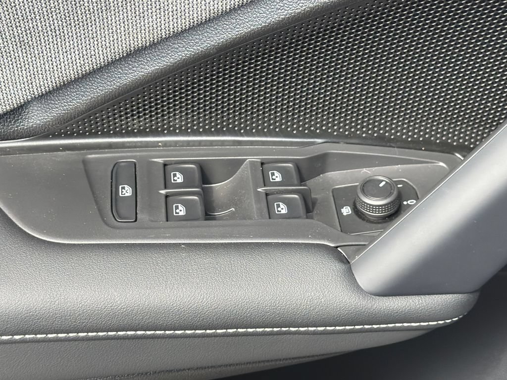 New 2026 Volkswagen Tiguan S AWD/4WD image 21