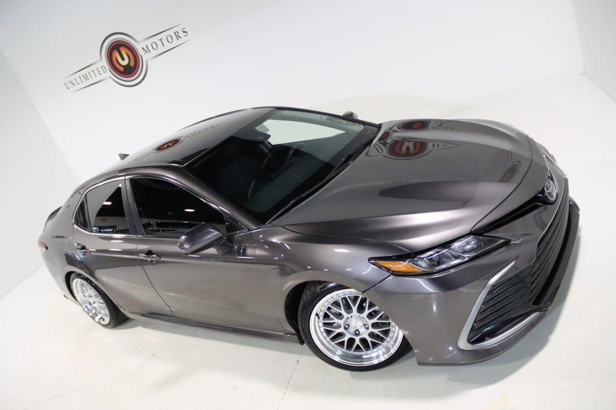 Used 2023 Toyota Camry LE image 7