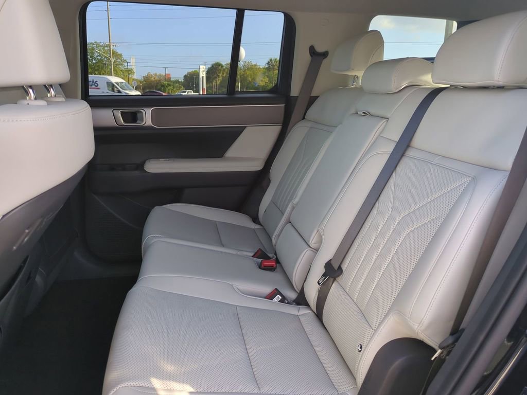 New 2026 Hyundai Santa Fe SEL FWD image 17