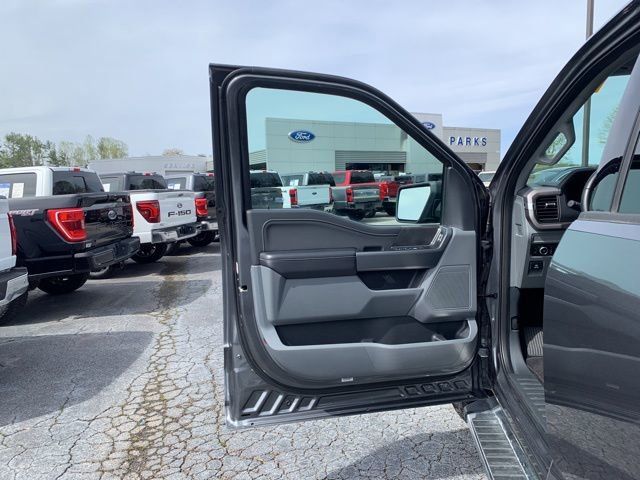 Used 2025 Ford F150 XLT w/ Equipment Group 301A Standard image 21