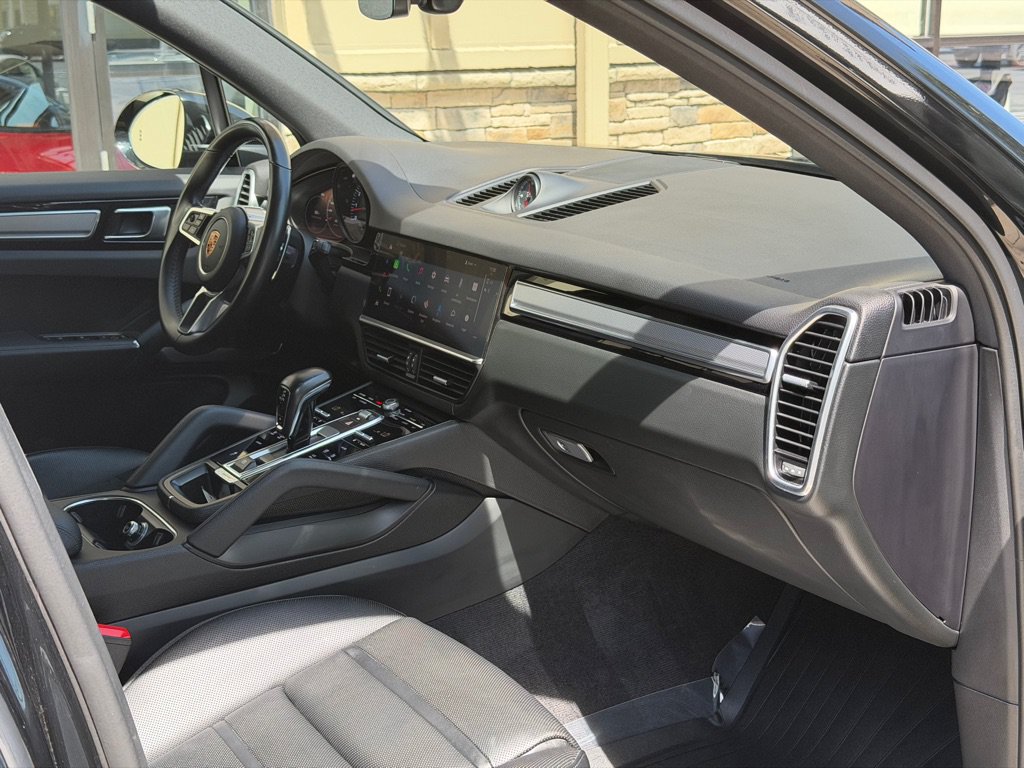 Used 2023 Porsche Cayenne Platinum Edition AWD/4WD image 53