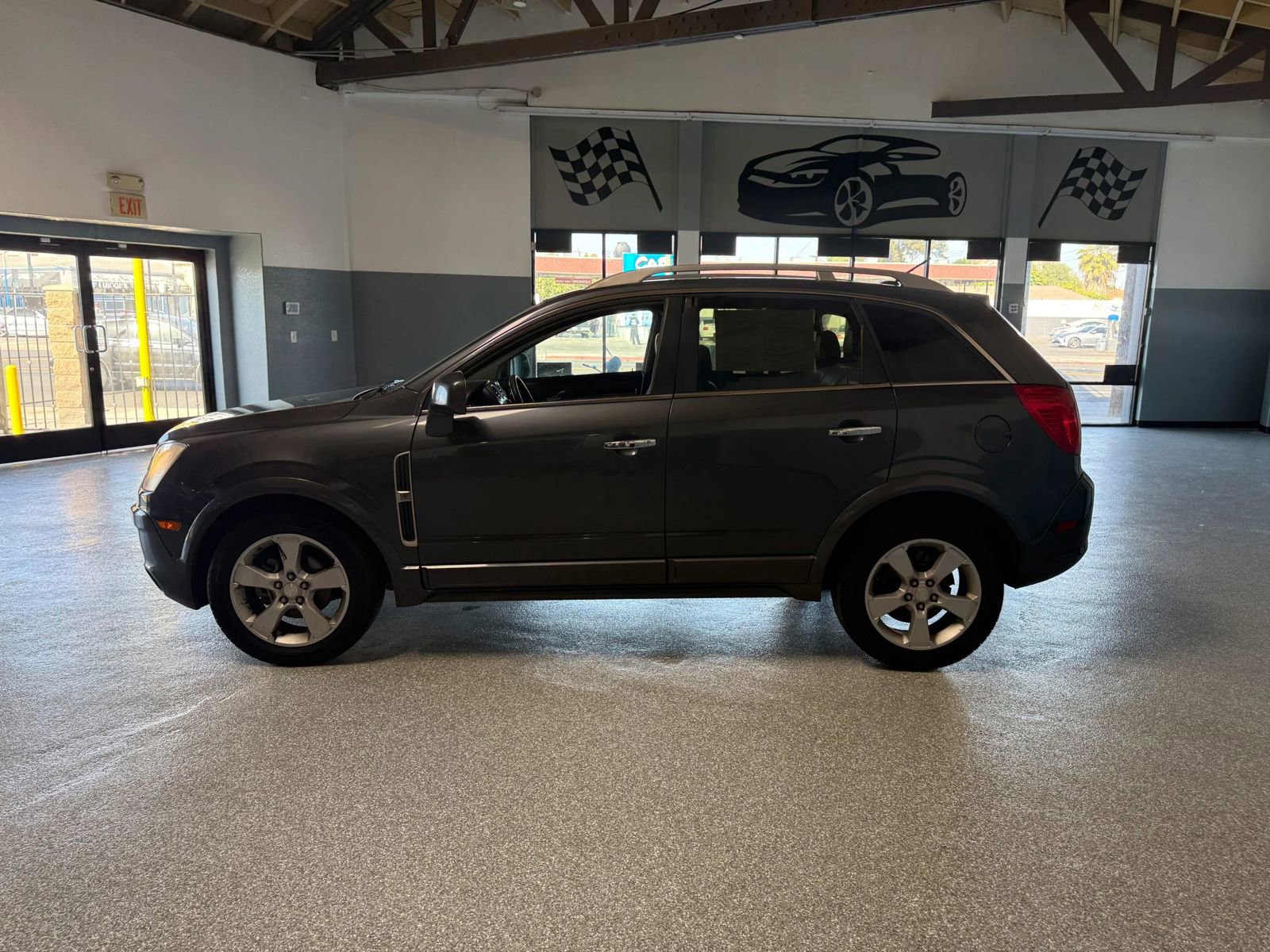 Used 2013 Chevrolet Captiva Sport LTZ image 4