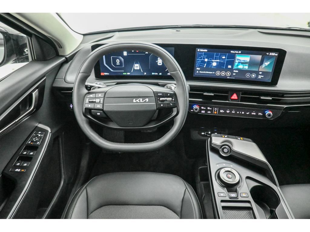 Used 2025 Kia EV6 Light w/ Light LR Technology Package image 13
