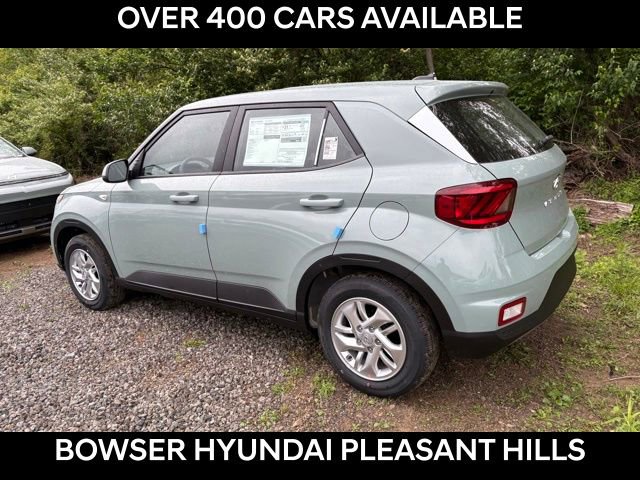 New 2026 Hyundai Venue SE FWD image 3