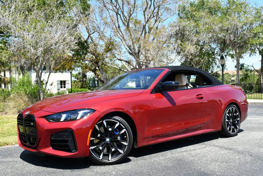 Used 2025 BMW M440i Convertible RWD image 2