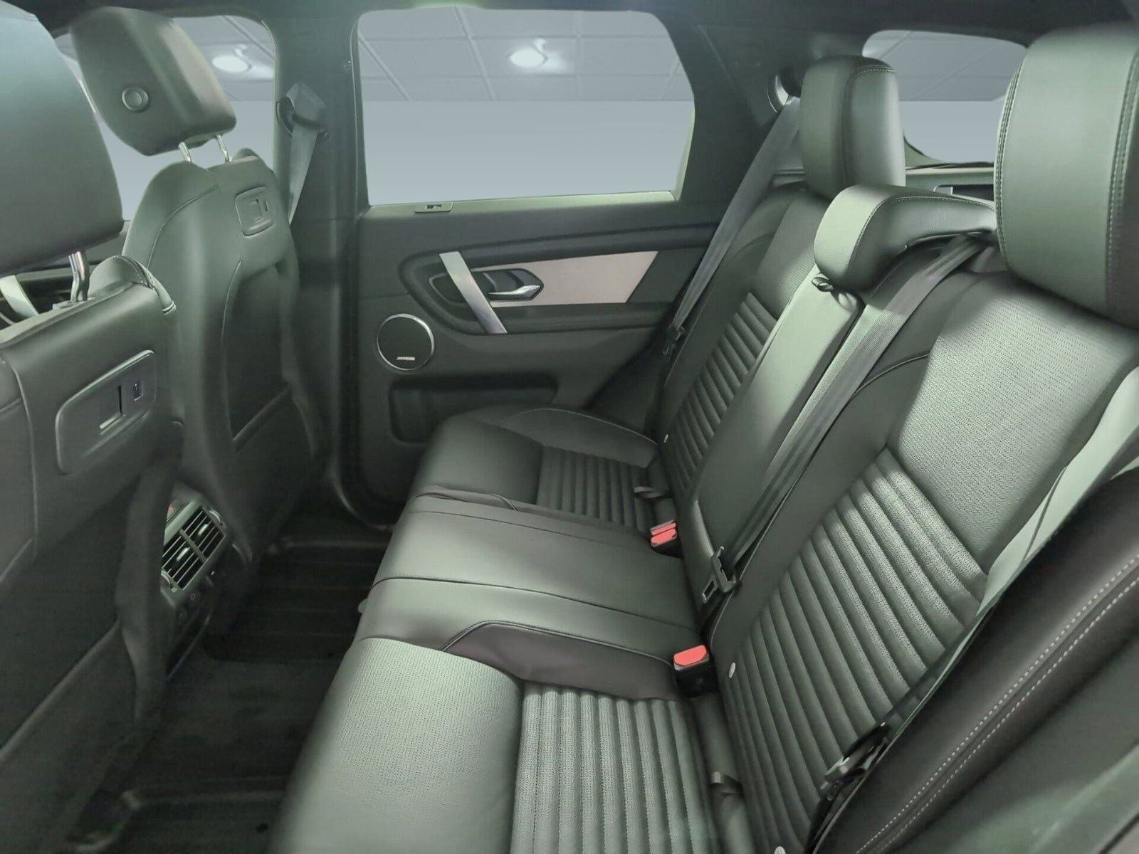 Certified 2025 Land Rover Discovery Sport Dynamic SE image 21