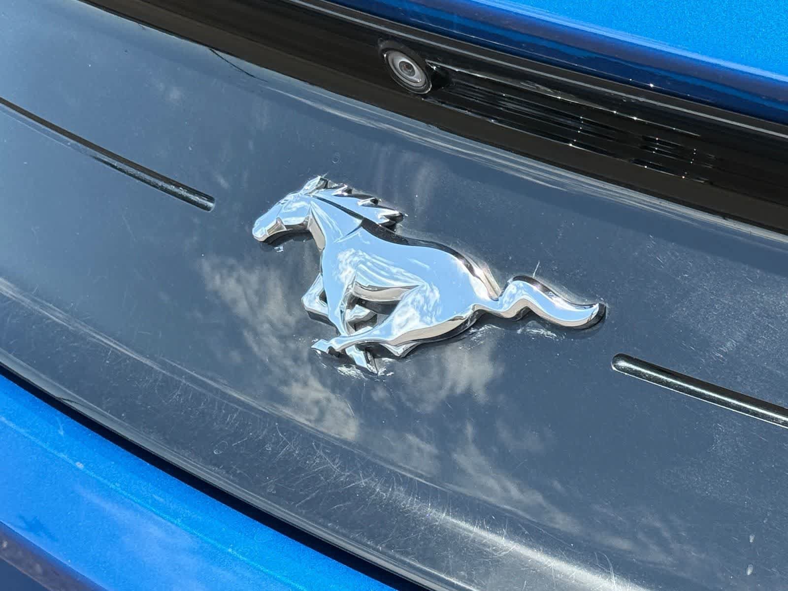 Used 2018 Ford Mustang Coupe w/ Equipment Group 101A RWD image 9