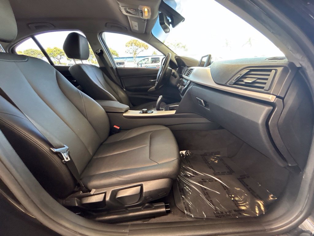 Used 2016 BMW 320i xDrive Sedan AWD/4WD image 22