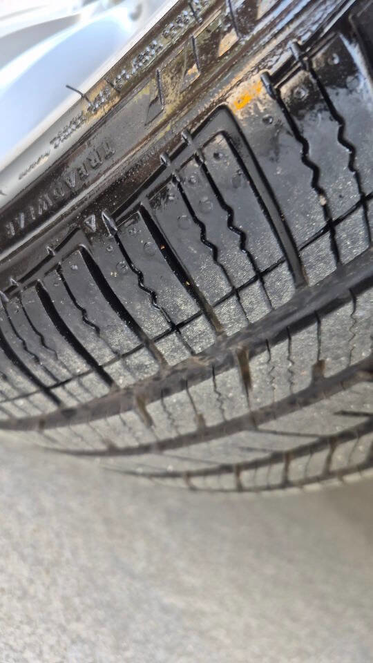 Used 2007 BMW 335i Convertible image 32