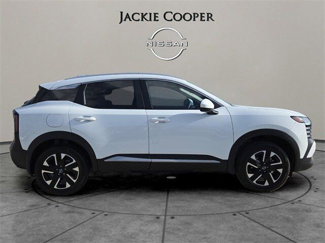 New 2025 Nissan Kicks SV w/ SV Premium Package image 6