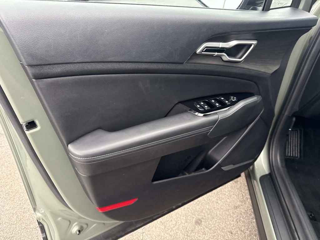 Used 2023 Kia Sportage X-Line w/ X-Line Premium Package image 18