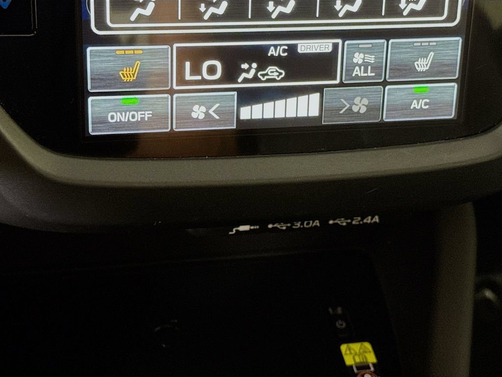 Certified 2025 Subaru Forester Premium AWD/4WD image 11