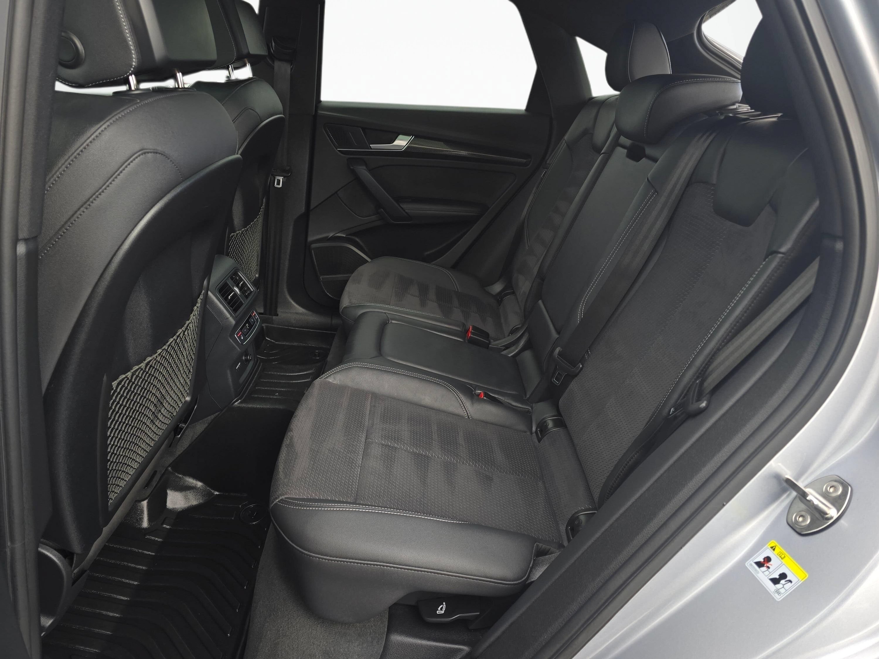 Used 2023 Audi SQ5 Prestige w/ Prestige Package AWD/4WD image 19