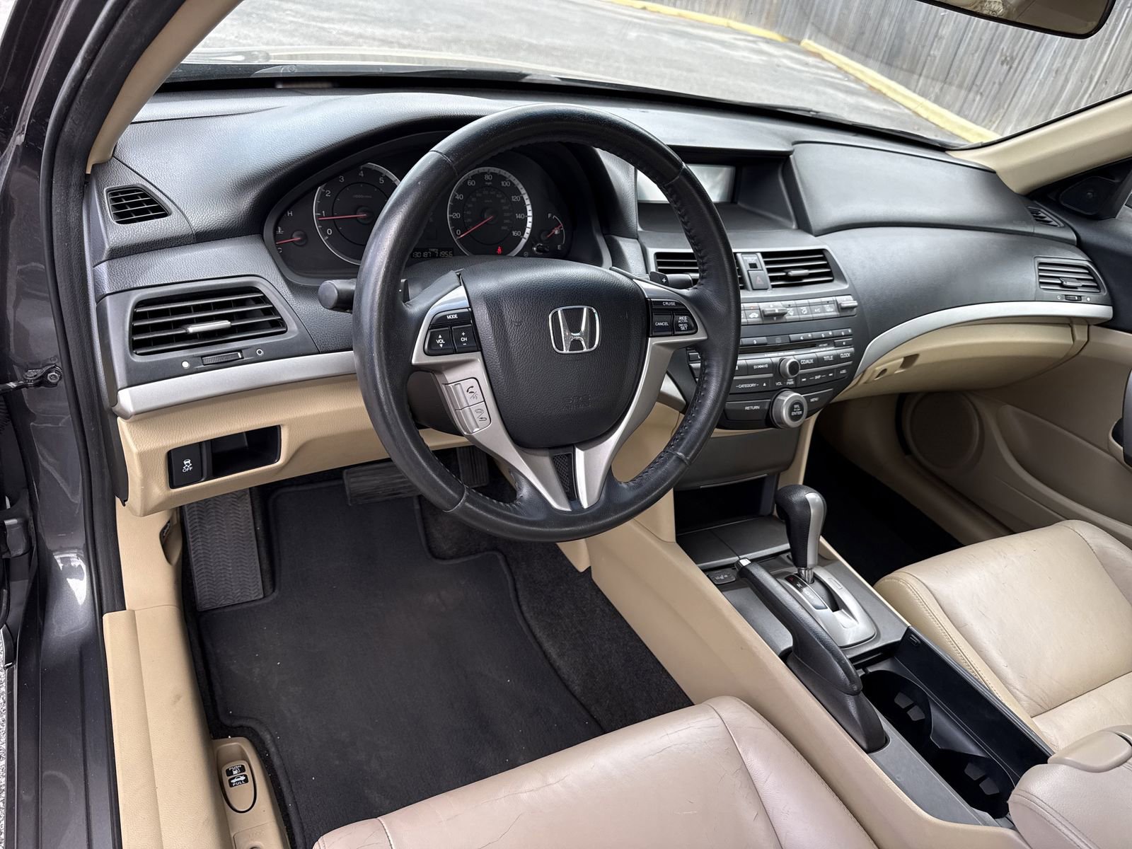 Used 2012 Honda Accord EX-L image 12