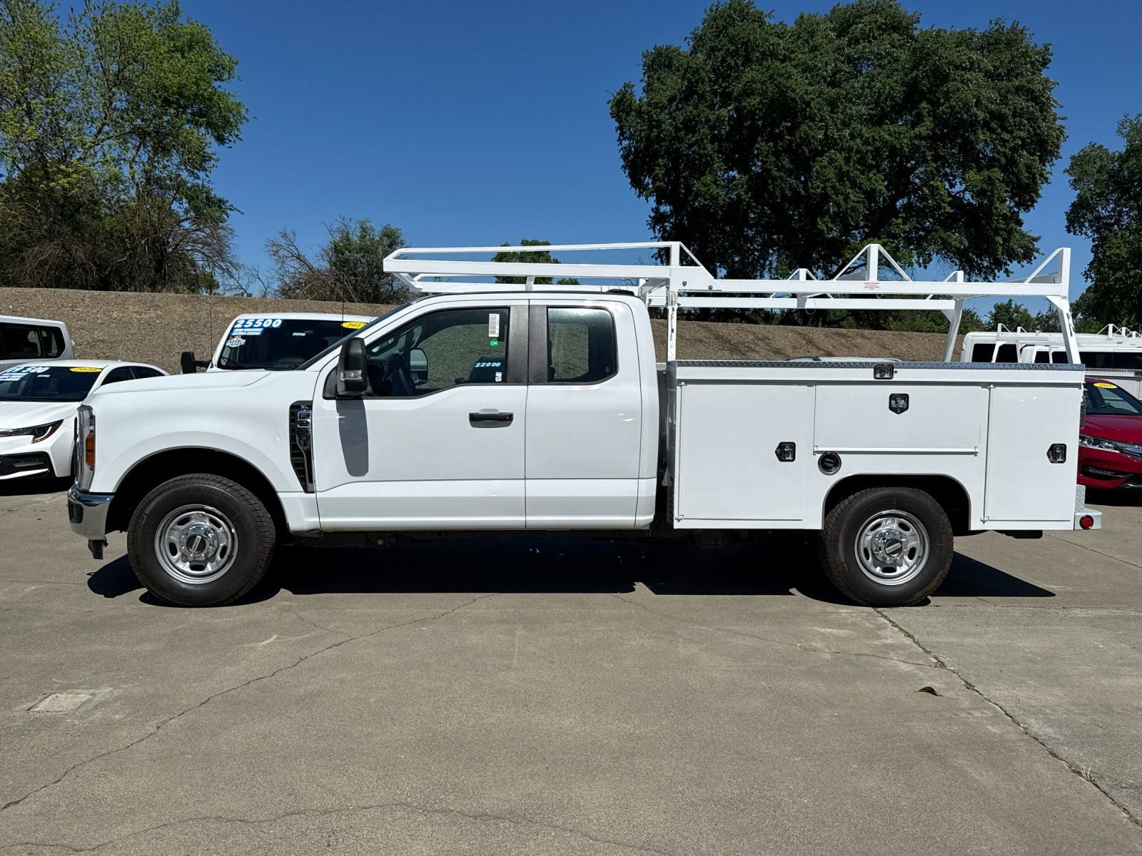 New 2026 Ford F250 XL w/ XL Chrome Package RWD image 6