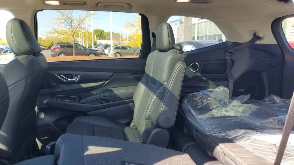 Certified 2025 Subaru Ascent Limited w/ Popular Package #2 image 32