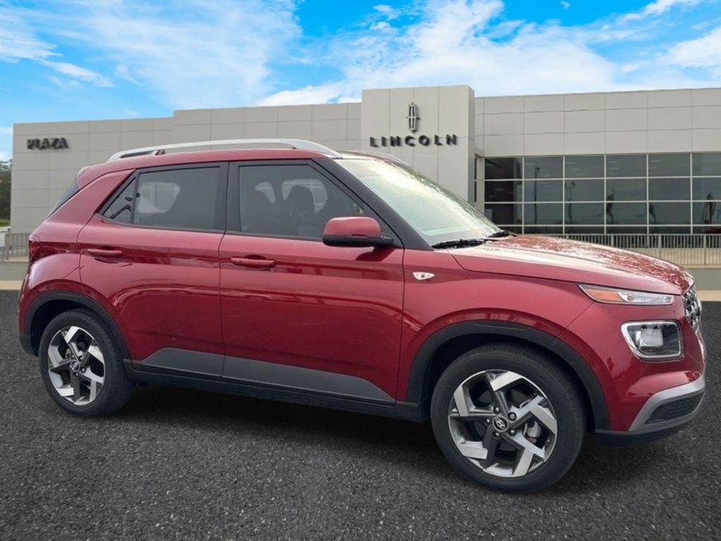 Used 2024 Hyundai Venue SEL