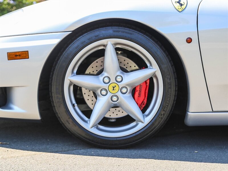 Used 2004 Ferrari 360 Spider RWD image 10