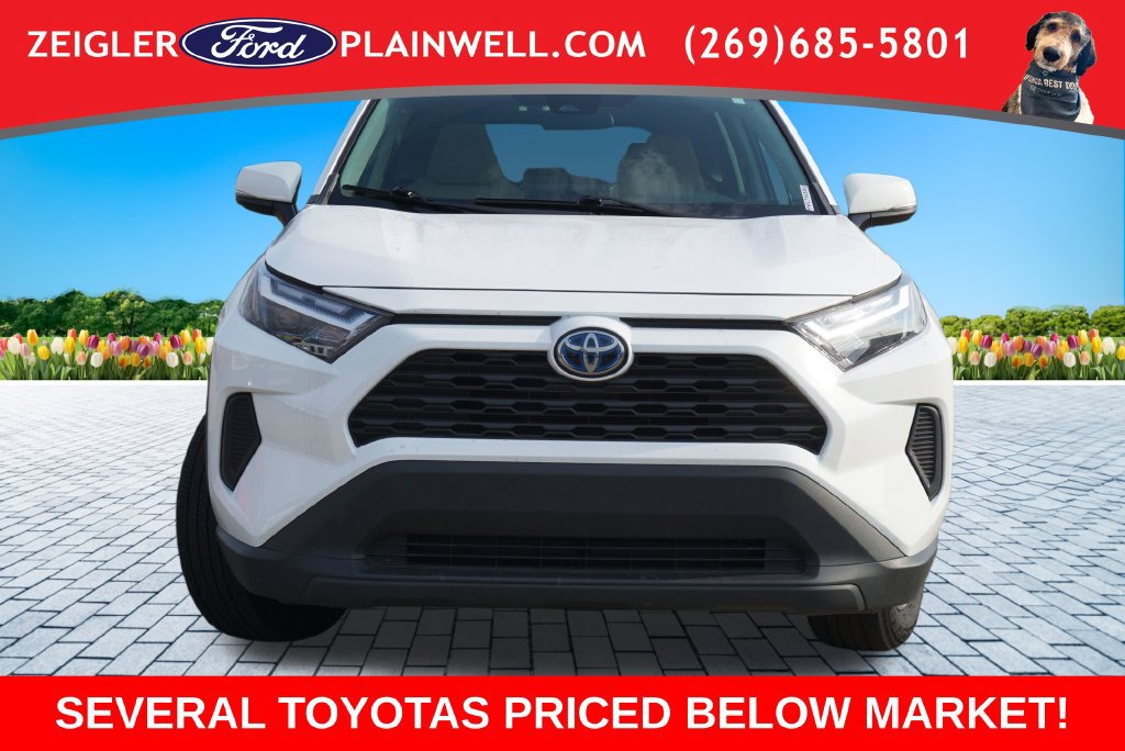 Used 2023 Toyota RAV4 XLE w/ Convenience Package AWD/4WD image 8