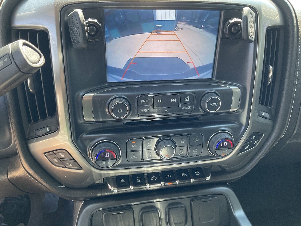 Used 2018 Chevrolet Silverado 1500 LTZ Z71 w/ Redline Edition AWD/4WD image 5