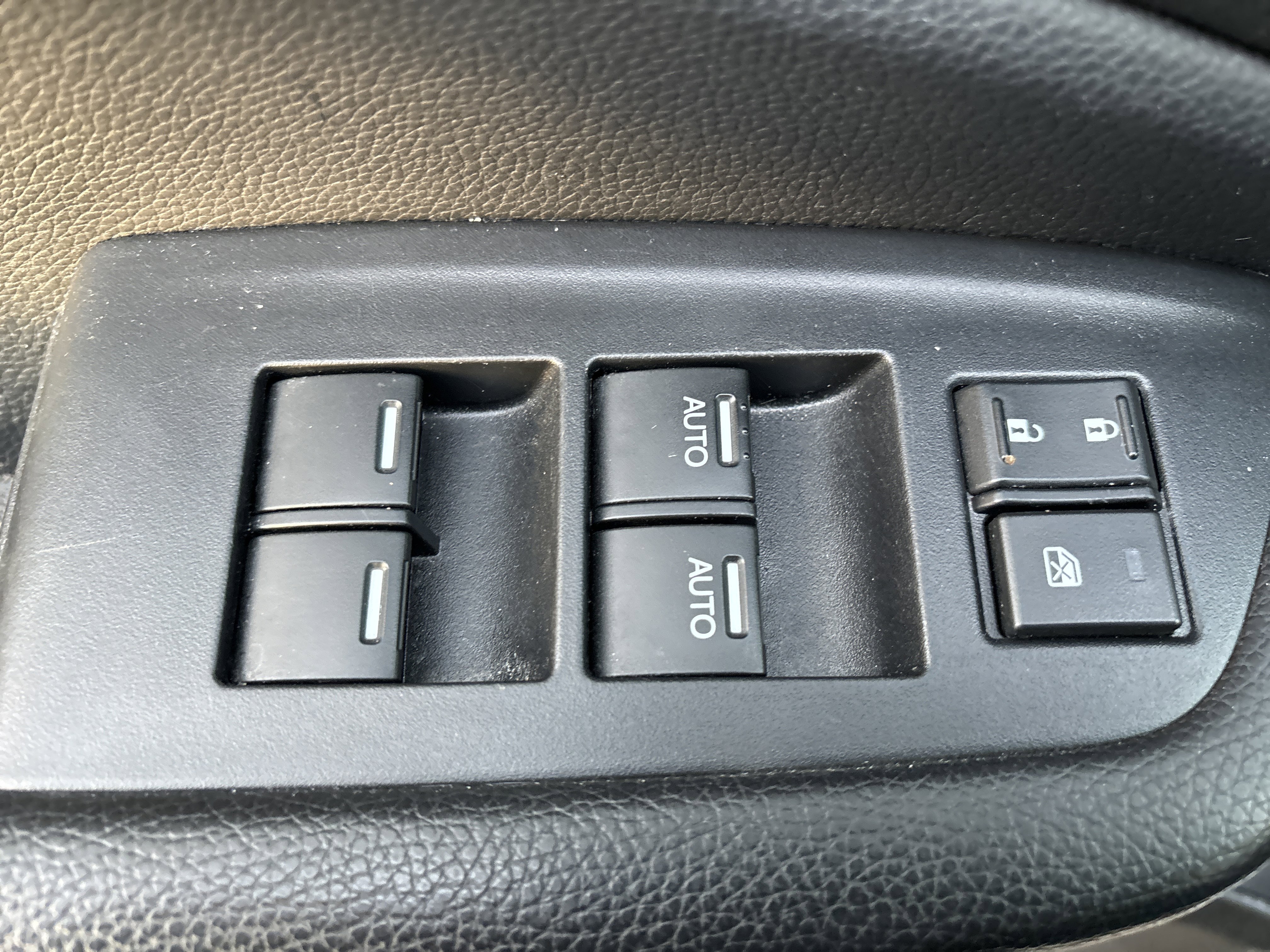 Used 2020 Honda Pilot Touring image 17