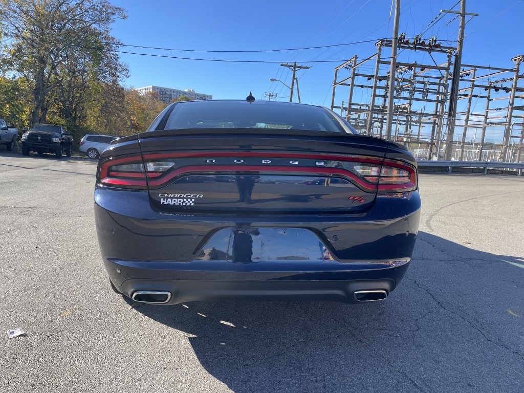 Used 2016 Dodge Charger R/T RWD image 4
