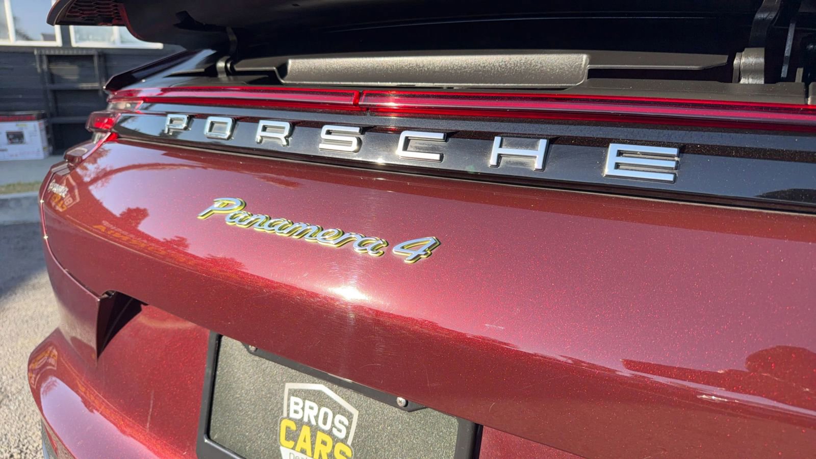 Used 2018 Porsche Panamera 4 AWD/4WD image 38