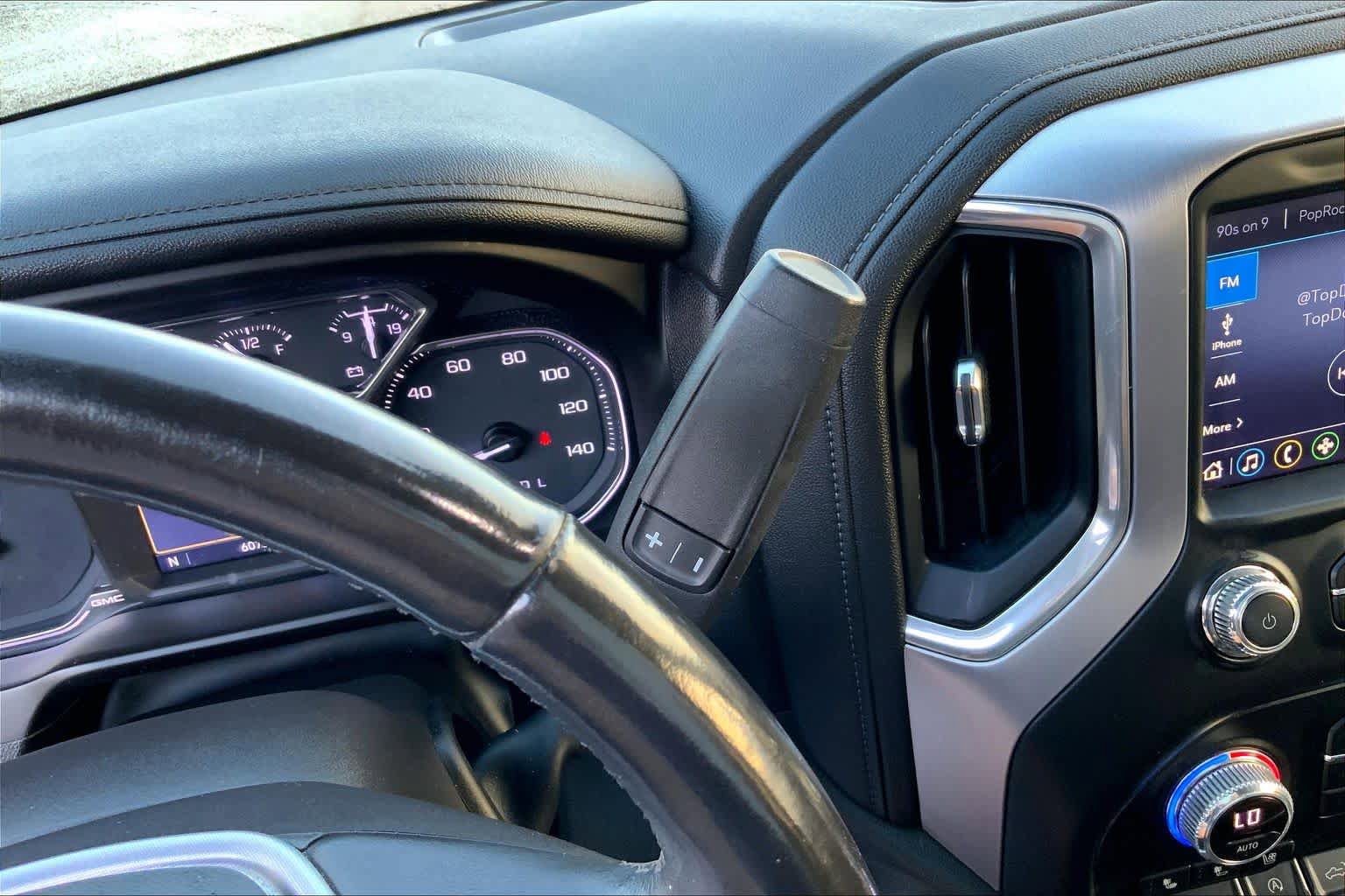 Used 2020 GMC Sierra 1500 SLT image 16