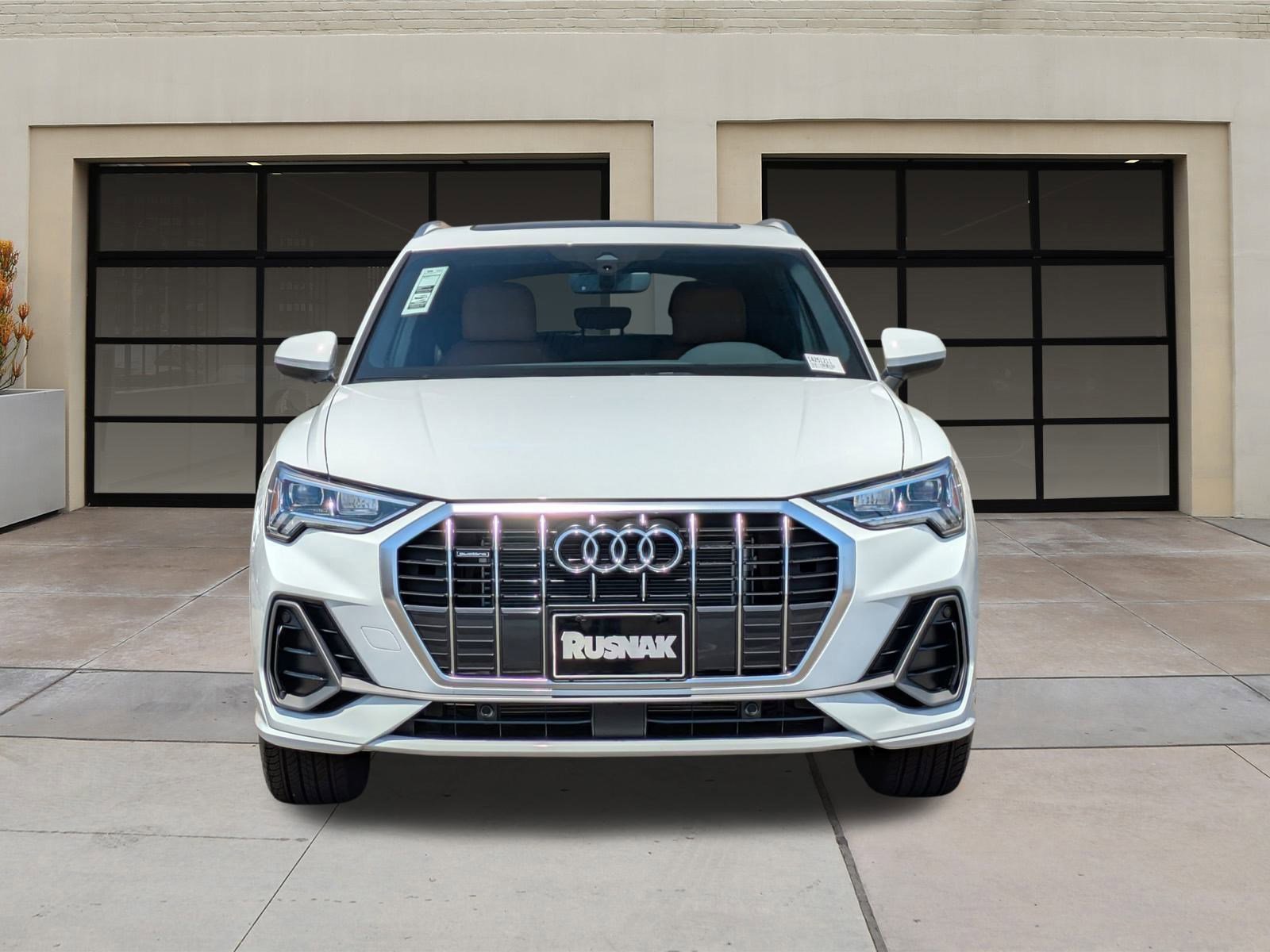 New 2025 Audi Q3 2.0T Premium image 2