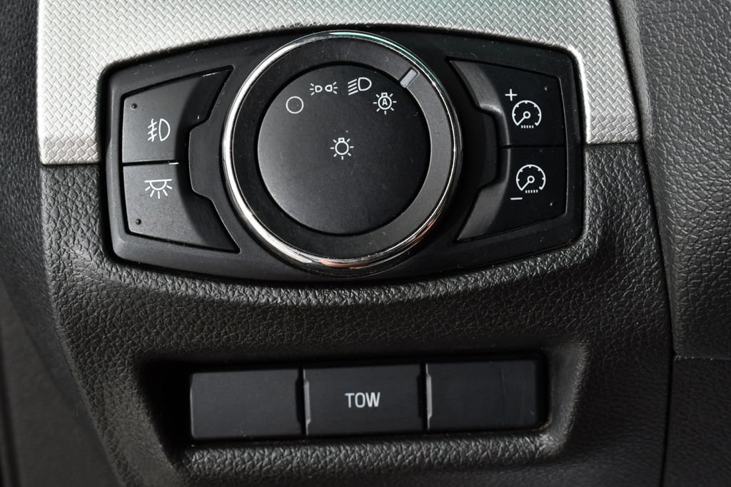 Used 2013 Ford Explorer XLT AWD/4WD image 31