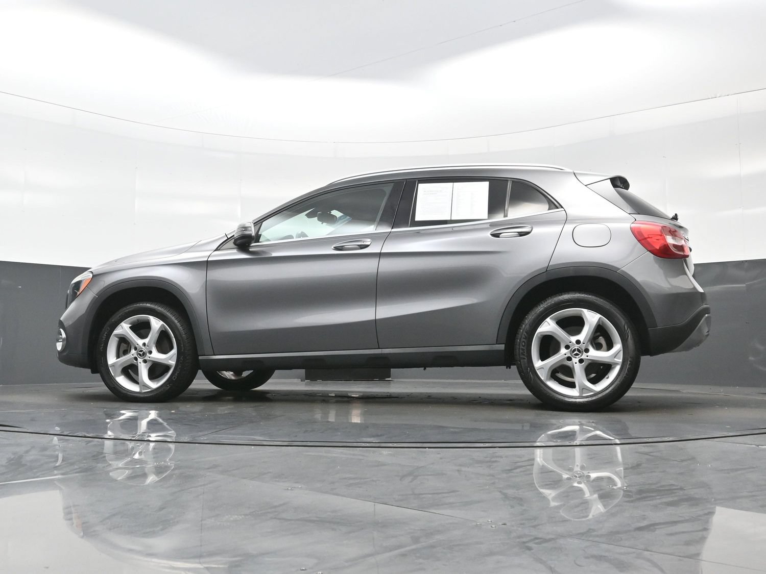 Used 2018 Mercedes-Benz GLA 250 image 28