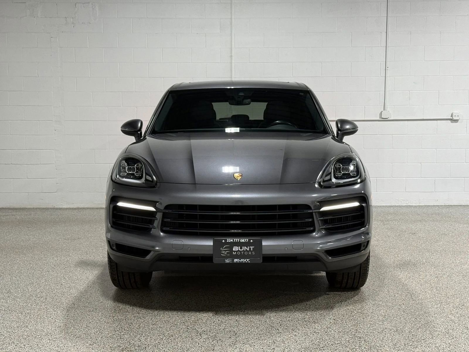 Used 2020 Porsche Cayenne AWD/4WD image 3