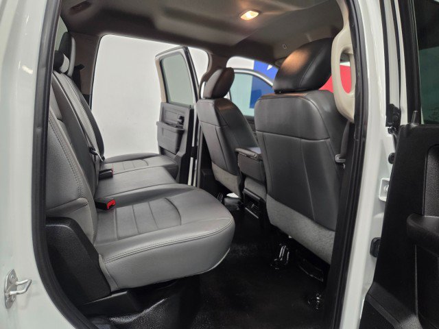 Used 2018 RAM 3500 Tradesman w/ Chrome Appearance Group AWD/4WD image 10