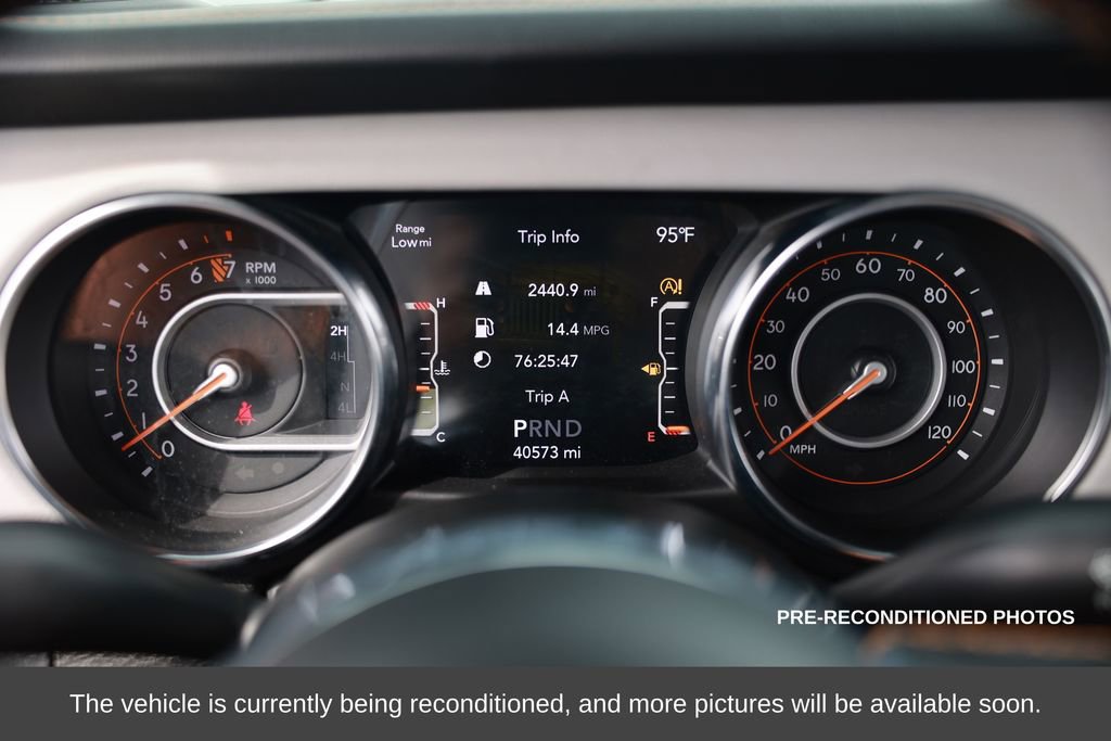 Used 2022 Jeep Gladiator Overland image 16