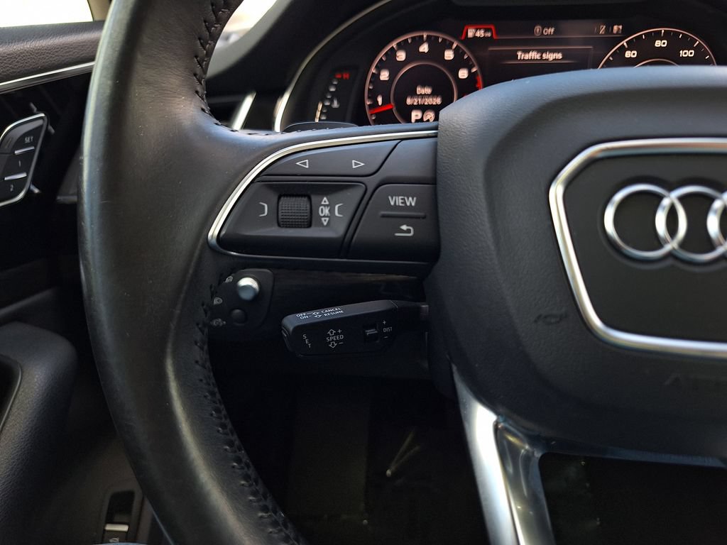 Used 2017 Audi Q7 3.0T Prestige AWD/4WD image 16
