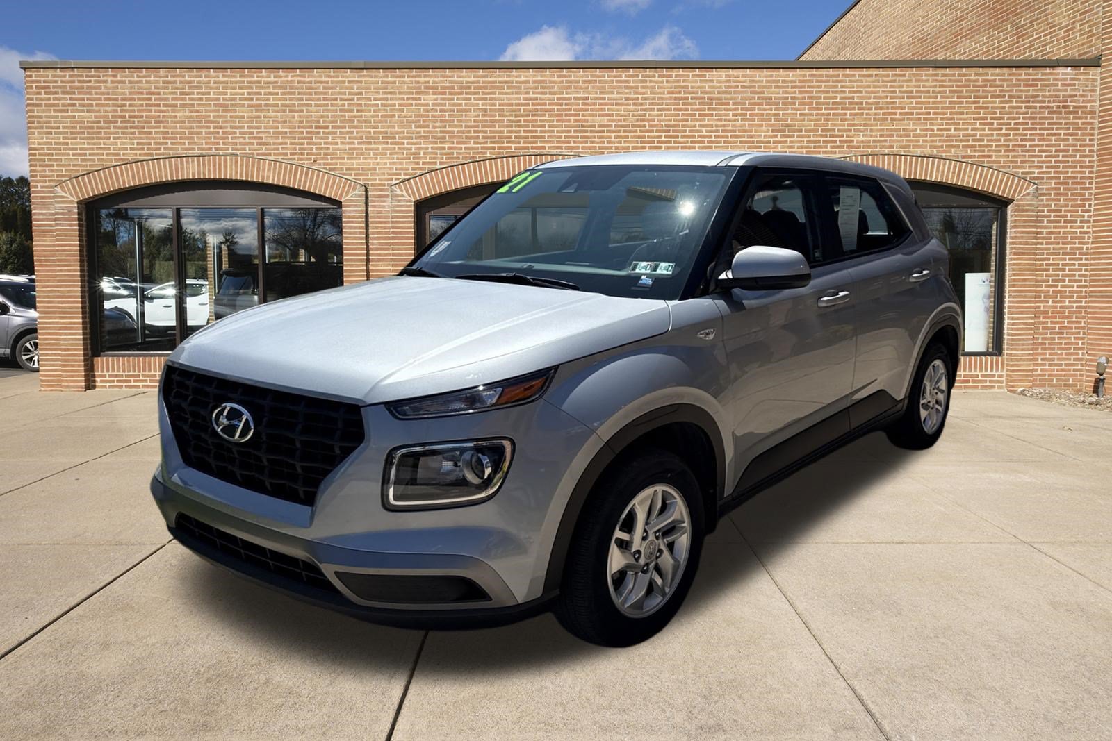 Used 2021 Hyundai Venue SE FWD image 29