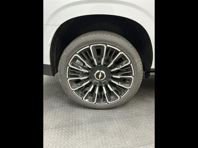 New 2026 Chevrolet Suburban High Country AWD/4WD image 49