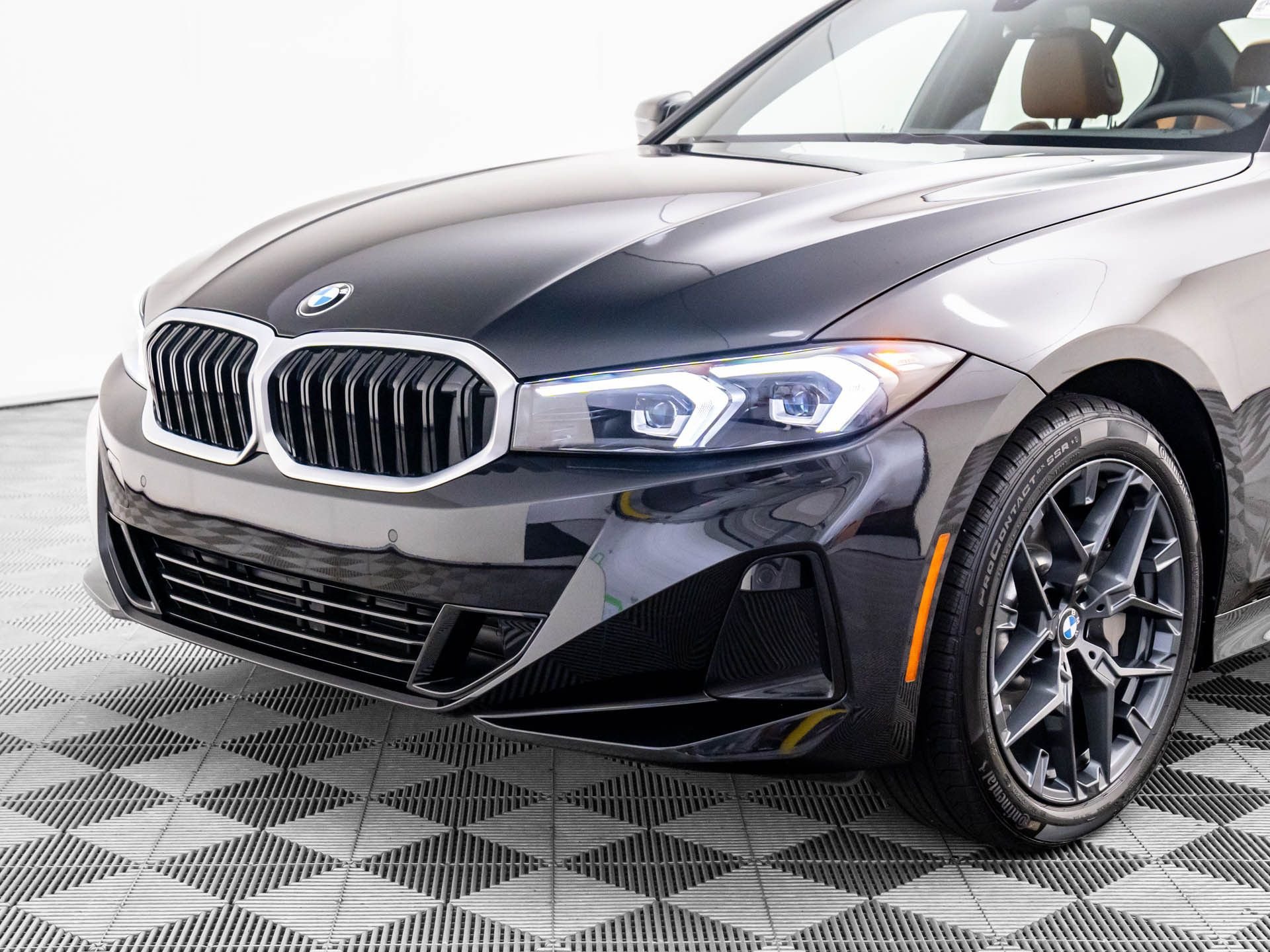 New 2025 BMW 330i xDrive Sedan w/ Convenience Package AWD/4WD image 36