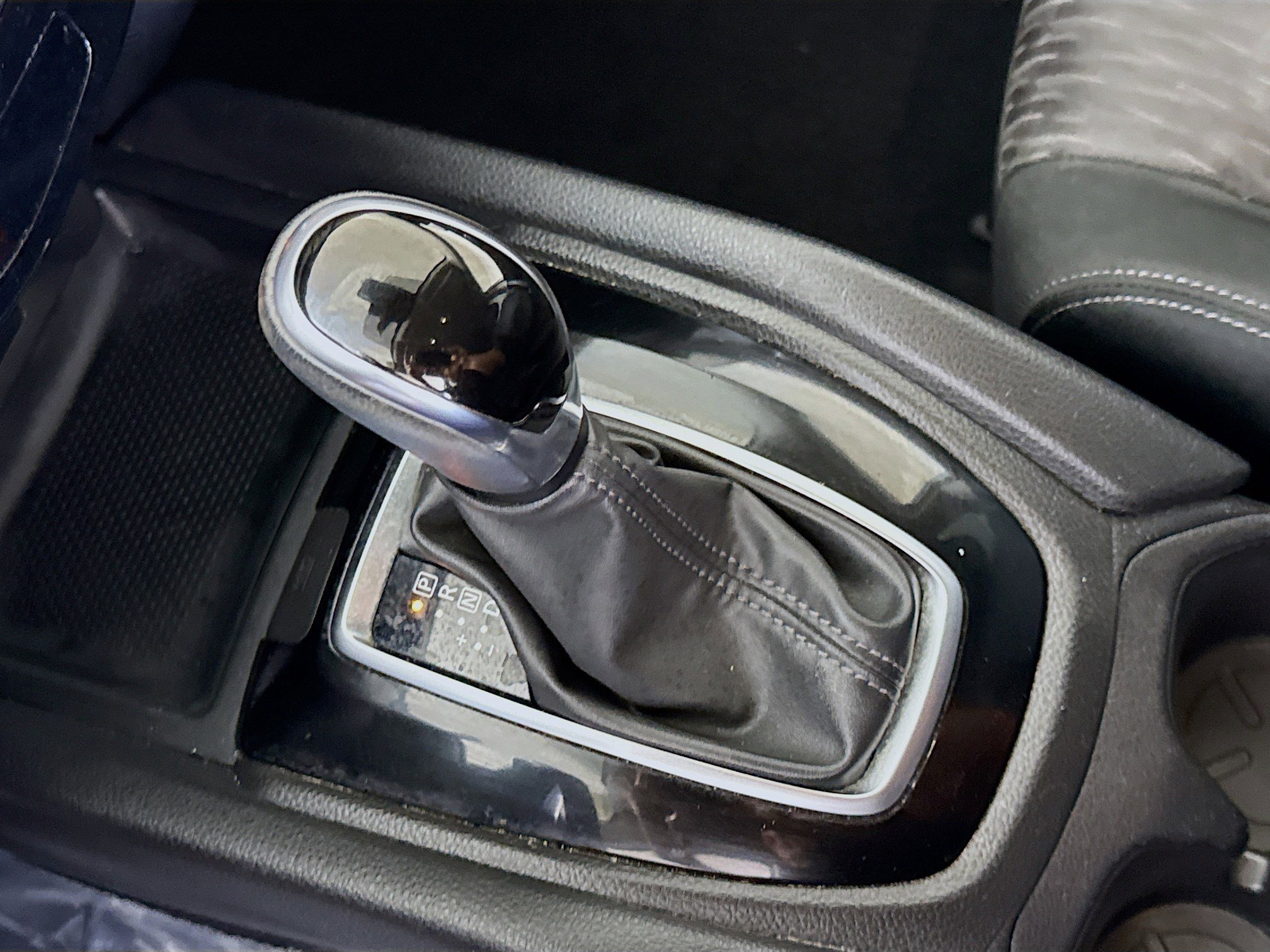 Used 2019 Nissan Rogue SV image 20