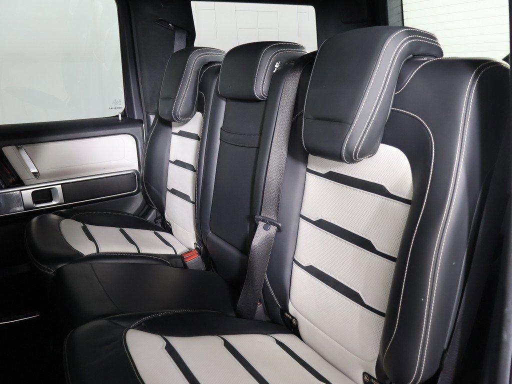 Used 2019 Mercedes-Benz G 63 AMG 4MATIC w/ Seat Comfort Package image 33