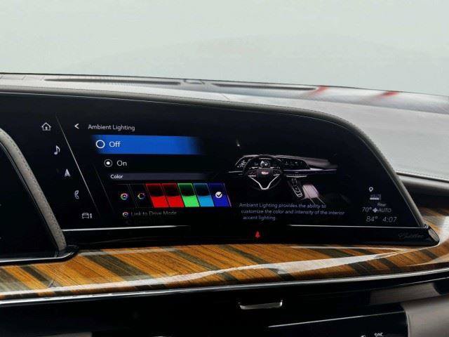 Used 2021 Cadillac Escalade Premium Luxury Platinum AWD/4WD image 37
